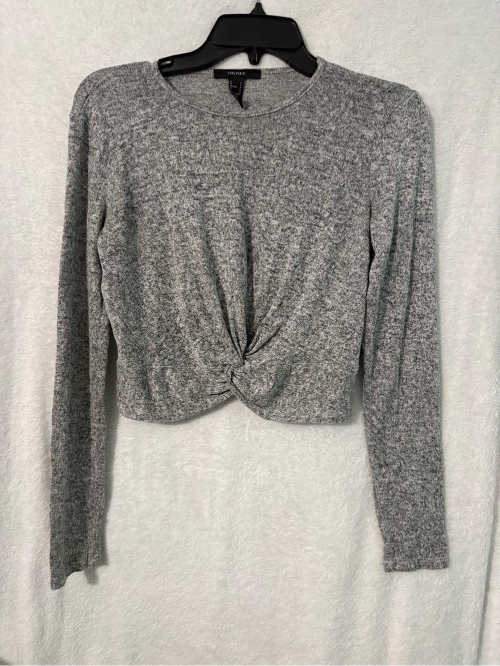 Forever 21 Gray Knit Twist-Front Cropped Long Sleeve Top